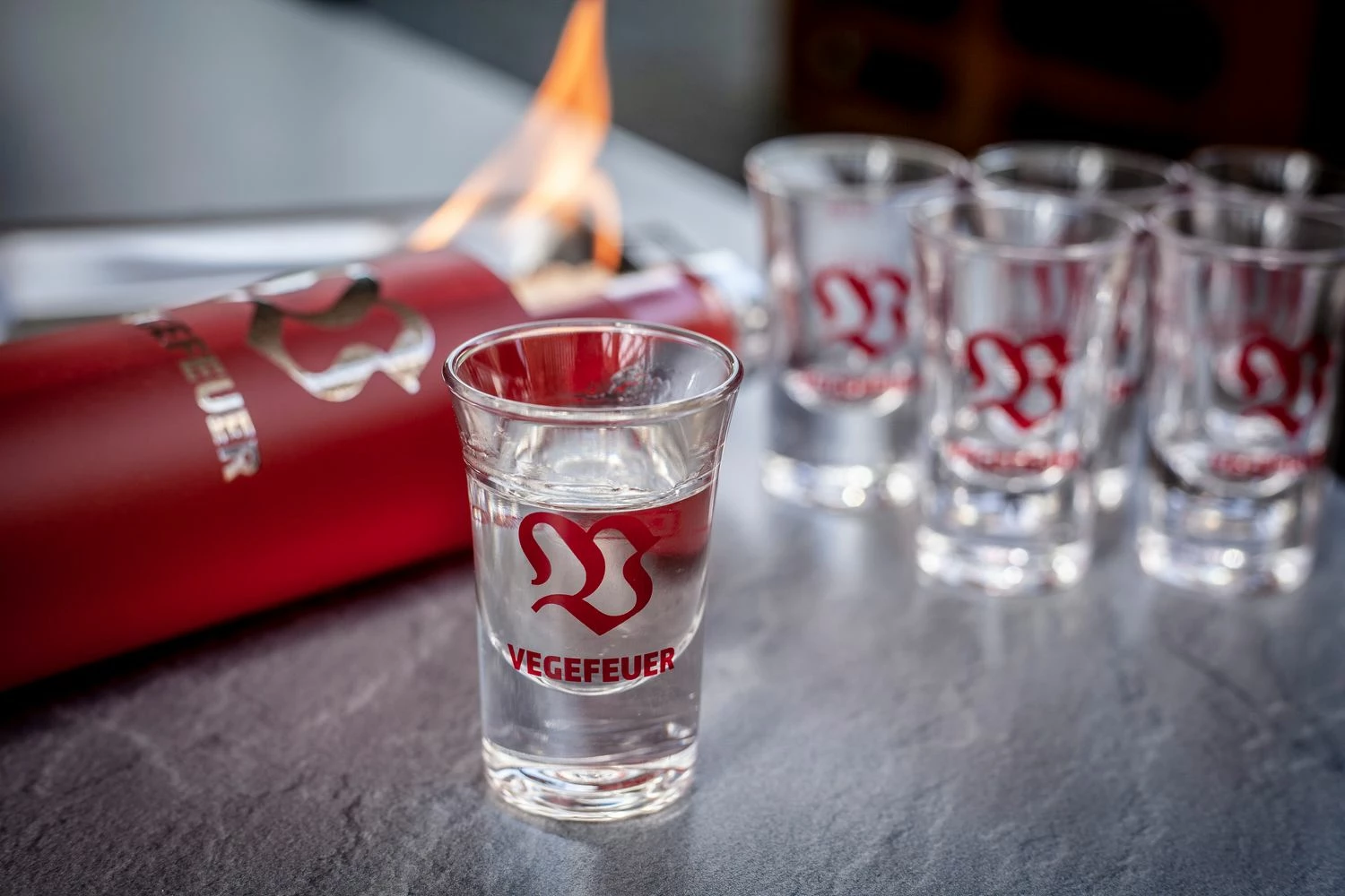 Vegefeuer Kräuter-Likör - Premium Liqueur - 55% - 700ml – Bild 5