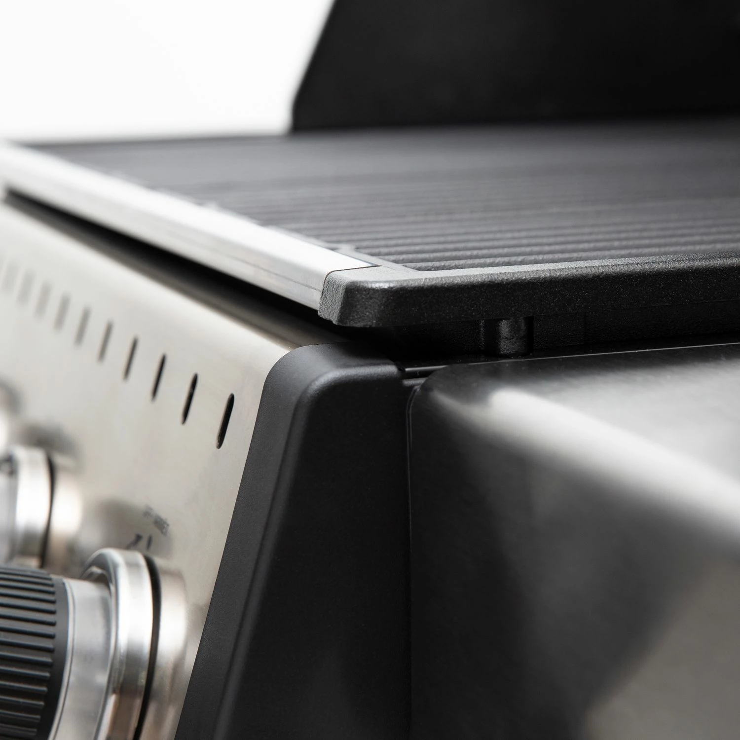 Broil King Baron 590 Black Gasgrill Inkl. Drehspieß - Modell 2023 – Bild 8