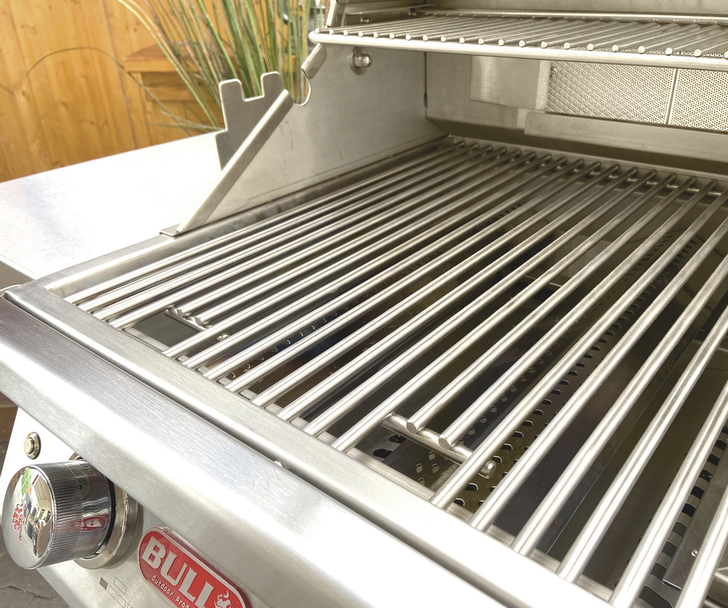 BULL 7 Burner Premium - Gasgrill Mit Infrarot Backburner, Seitenkochstelle Und Rotisserie – Bild 2