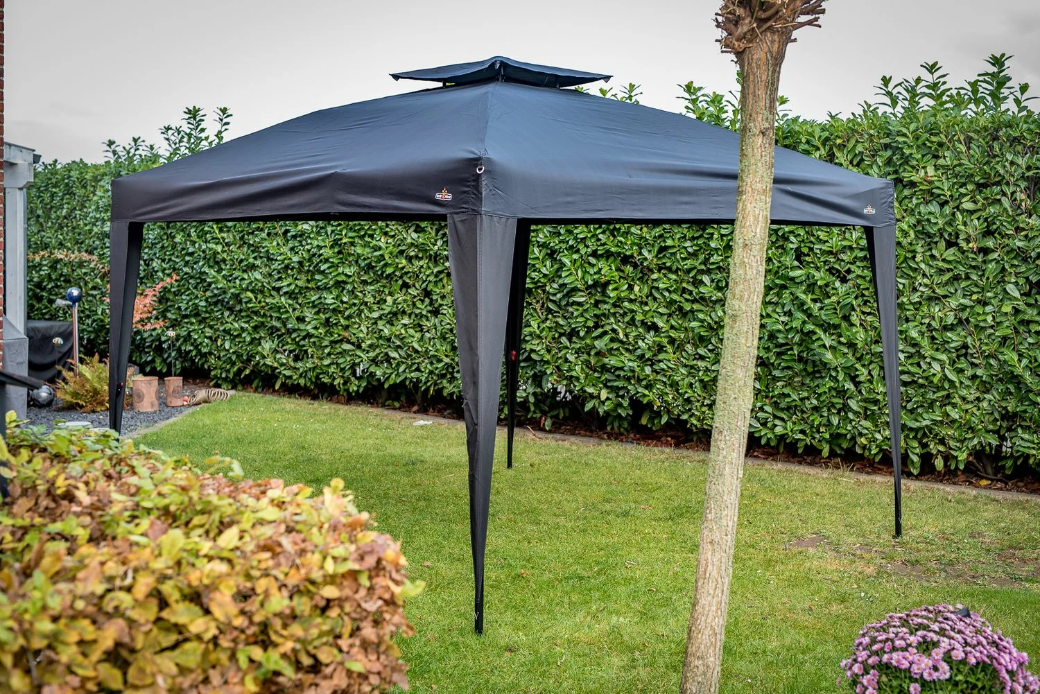 GrillfĂĽrst Pop-Up Pavillon / Grillpavillon / Gartenpavillon / Grillzelt 3x3m V3 - Mit Rauchabzug