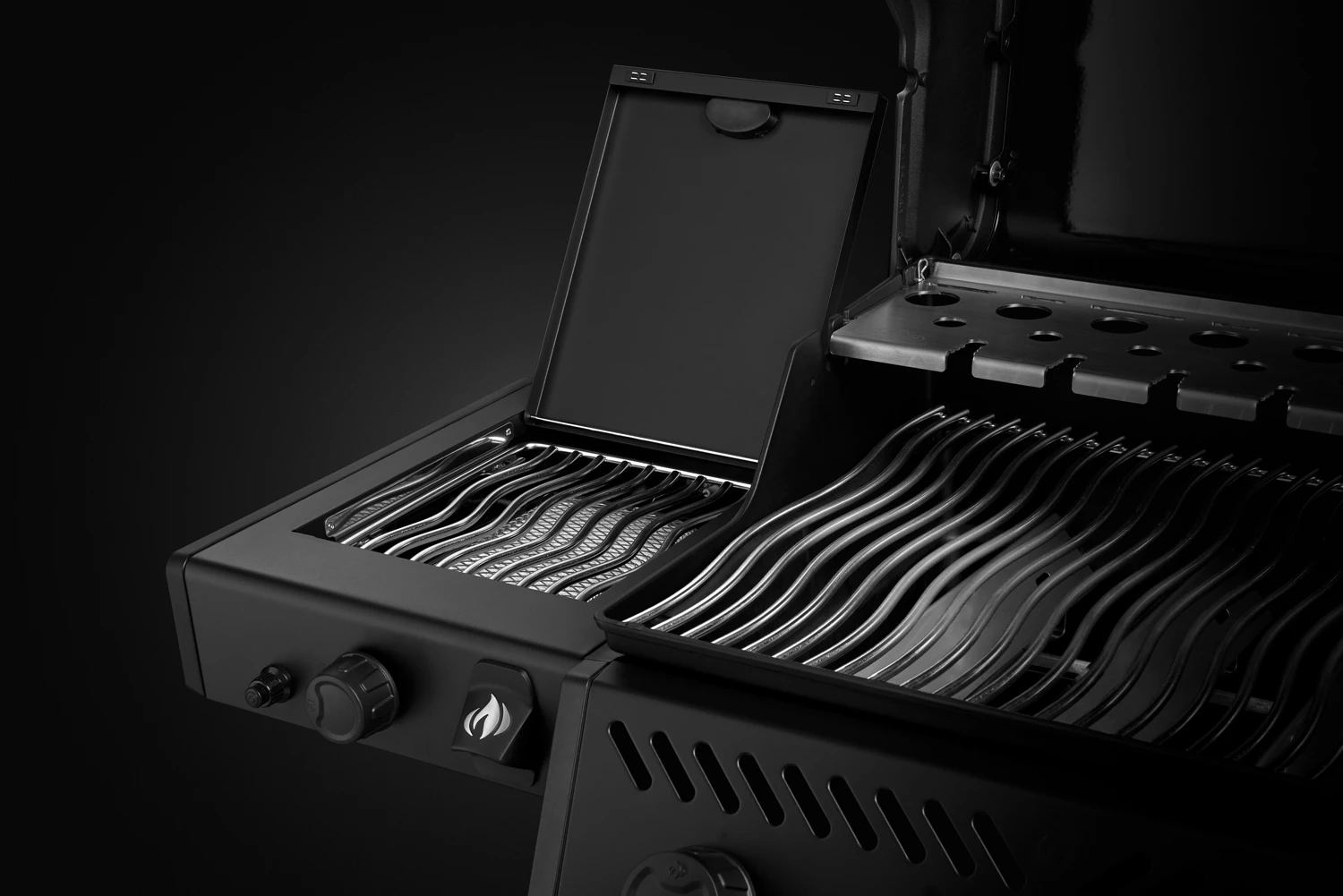 Napoleon Phantom Freestyle 425 Gasgrill, Mattschwarz - Mit Sizzle Zone Und Tür - Modell 2023 – Bild 6