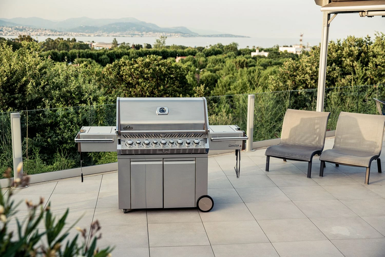 Napoleon Prestige Pro 665-3 Edelstahl Gasgrill, Erdgas Inkl. Drehspieß - Modell 2023 – Bild 2