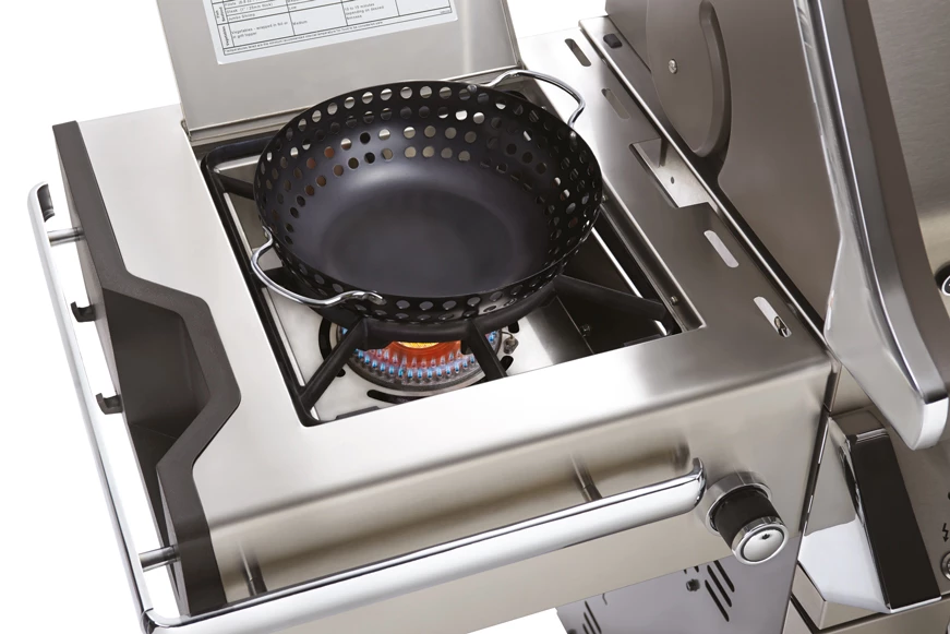 Napoleon Prestige Pro 825-3 Edelstahl Gasgrill Inkl. Drehspieß Und Bodenbeleuchtung + Gratis Napoleon Holzkohlegrill Kugelgrill Ø 57cm – Bild 12