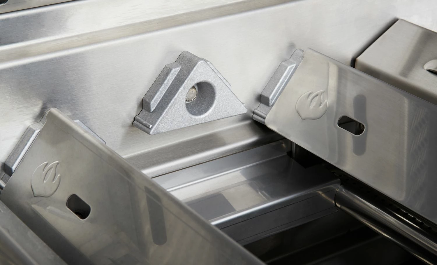 Napoleon Prestige Pro 665-3 Edelstahl Gasgrill Inkl. Drehspieß - X-DEAL Inkl. Napoleon TravelQ PRO285 Kompakt Gasgrill – Bild 19