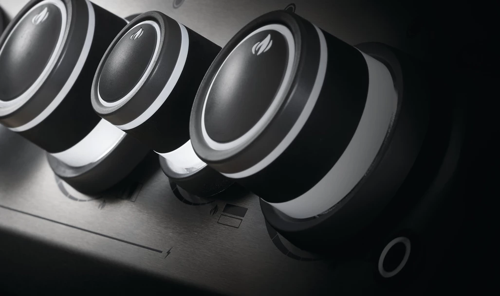 Napoleon Rogue SE 625 Edelstahl Gasgrill Mit Sizzle Zone Und Heckbrenner - Modell 2023 – Bild 4