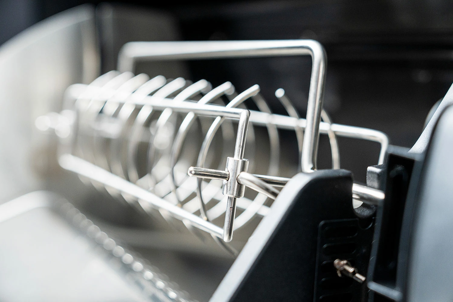 Outdoorchef Dualchef 425 G BZ Gasgrill Mit Blazing Zone Infrarotbrenner + DGS Gusseisen Grillrost 2 Stk.+ DGS Gemüse Grillrost 2 Stk. – Bild 4