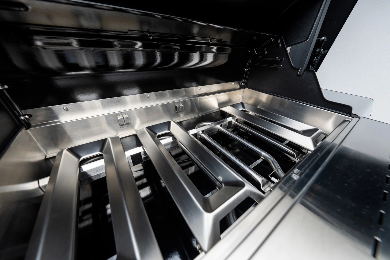 Outdoorchef Dualchef S 425 G Edelstahl Gasgrill Mit Seitenkocher + BLAZING ZONE Infrarotbrenner – Bild 18