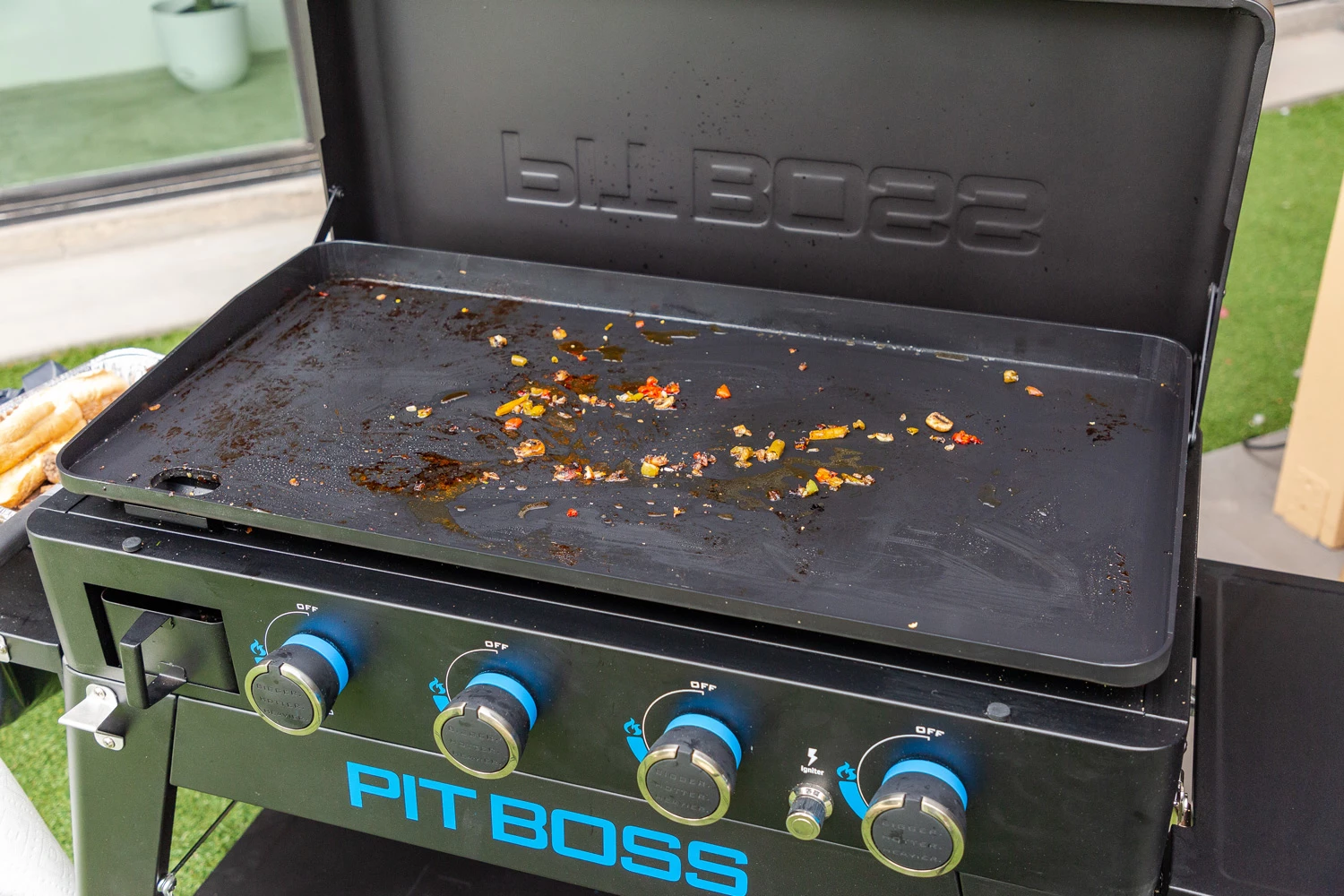 Pit Boss Plancha Grill Ultimate Plancha 4-Brenner - Mit Untergestell – Bild 14