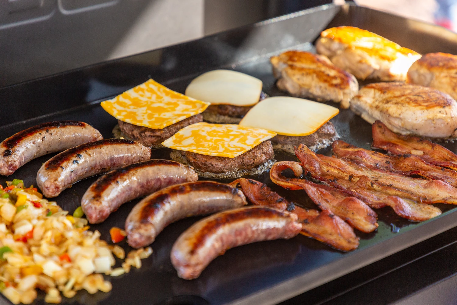 Pit Boss Plancha Grill Ultimate Plancha 3-Brenner - Mit Untergestell – Bild 12