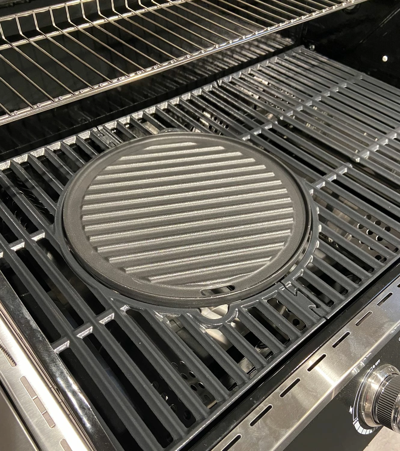 Rösle Vario Grillrost Einsatz: Grillplatte / Gussplatte Rund Ø 30cm – Bild 2