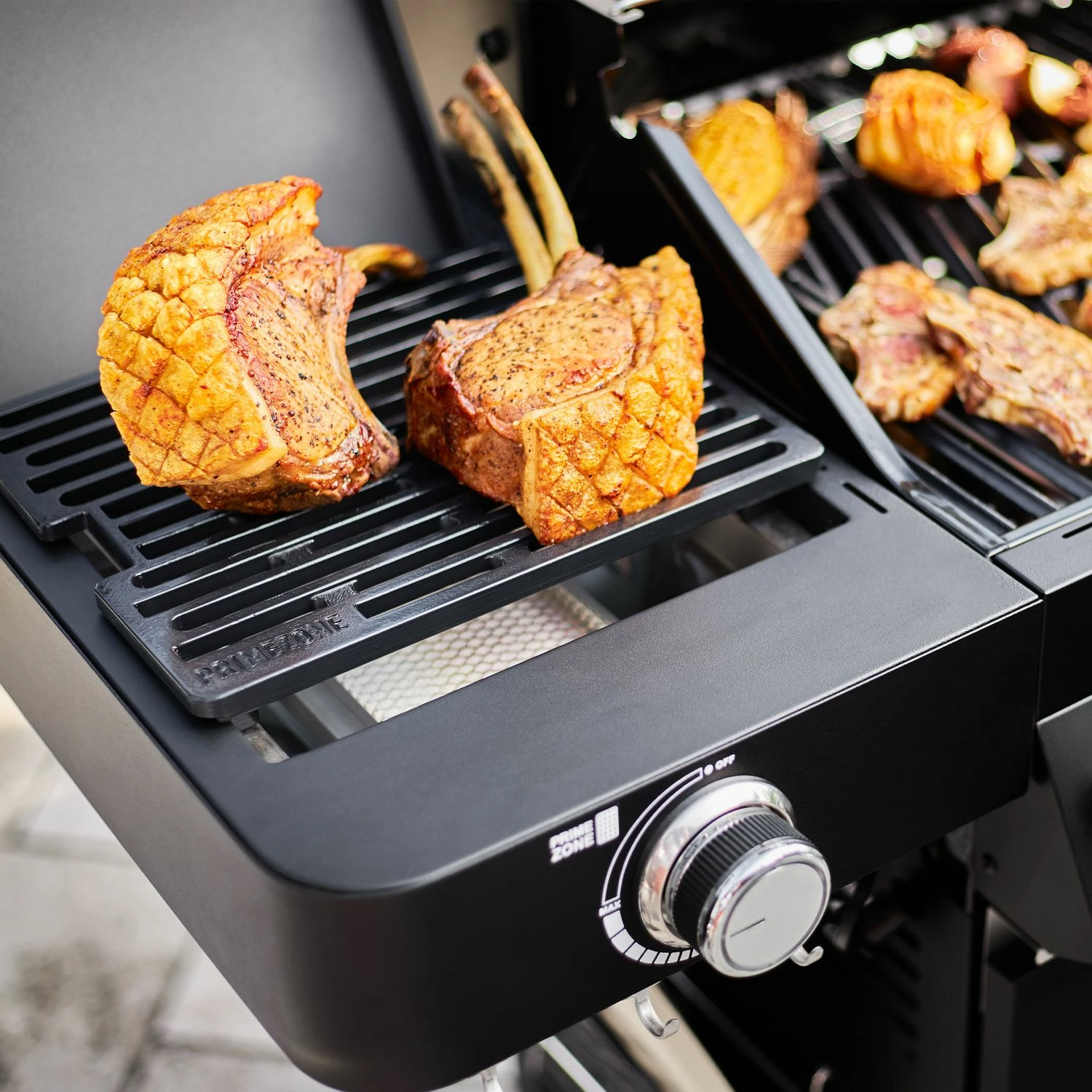 Rösle Gasgrill BBQ-Station Videro G4-S Vario+ Nero Schwarz - Modell 2023 - X-DEAL Inkl. Abdeckhaube – Bild 13