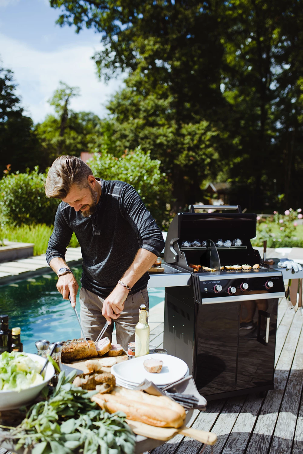 Outdoorchef Dualchef 325 G Gasgrill Mit Seitenkocher + BLAZING ZONE Infrarotbrenner + DGS Gusseisen Grillrost 2 Stk. + DGS Gemüse Grillrost 2 Stk. – Bild 11