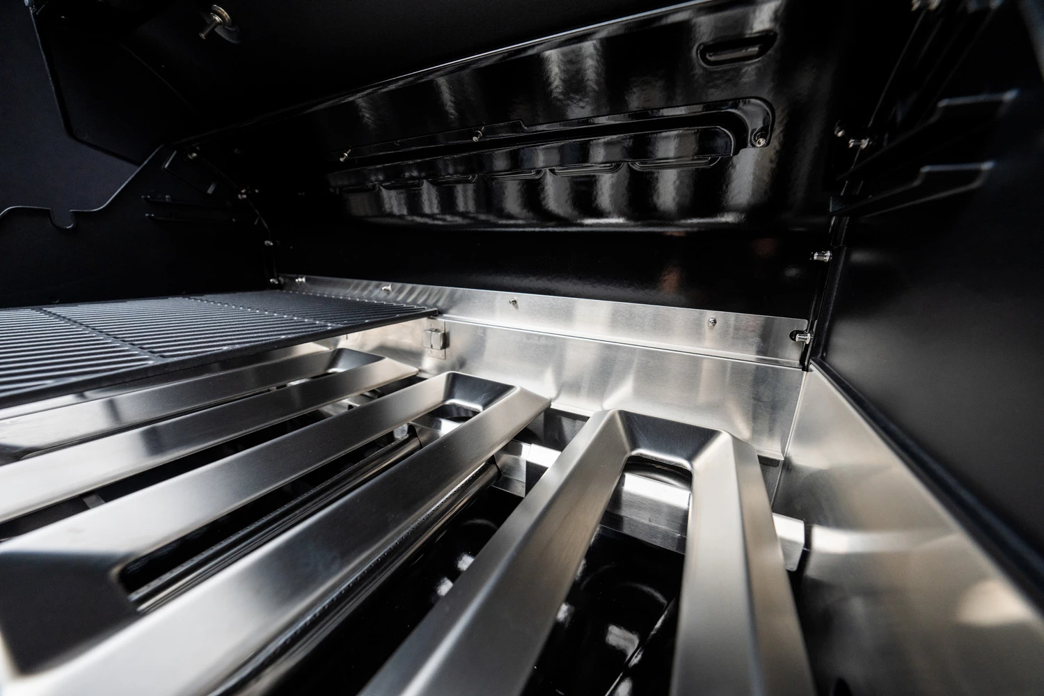 Outdoorchef Dualchef 425 G BZ Gasgrill Mit Blazing Zone Infrarotbrenner + DGS Gusseisen Grillrost 2 Stk.+ DGS Gemüse Grillrost 2 Stk. – Bild 14