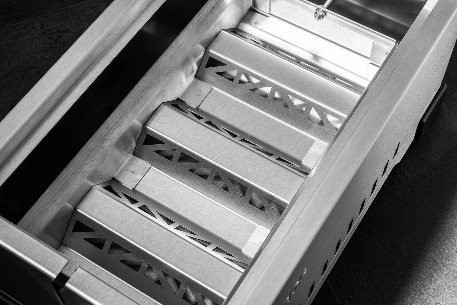 Thüros PRO1 - Modularer Holzkohle Tischgrill Mit Edelstahlrost – Bild 3